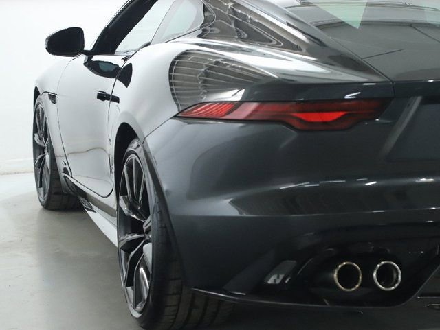 Used 2024 Jaguar F-TYPE R image 6