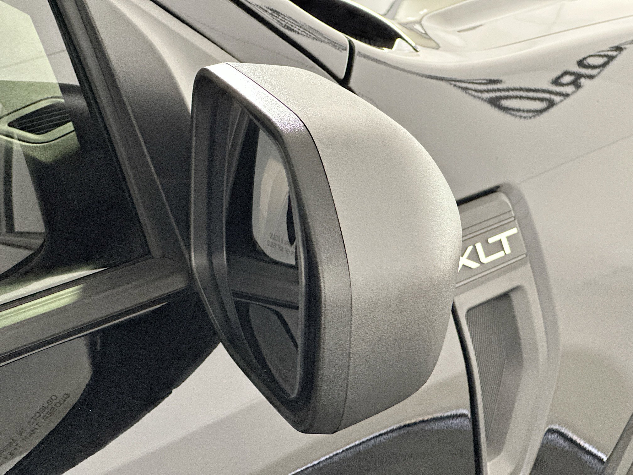 Used 2025 Ford Maverick XLT image 10