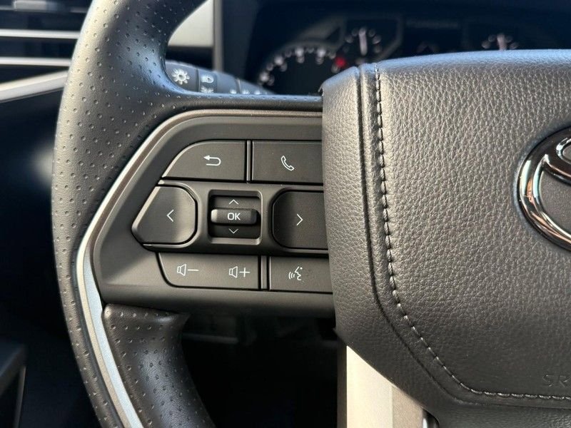 New 2026 Toyota Tundra SR5 AWD/4WD image 9
