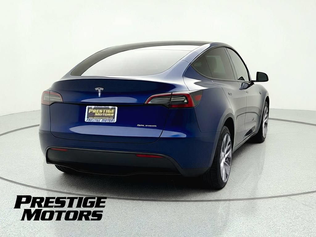 Used 2023 Tesla Model Y Long Range AWD/4WD image 7