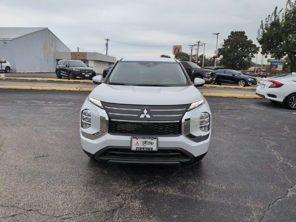 New 2026 Mitsubishi Outlander ES AWD/4WD image 17