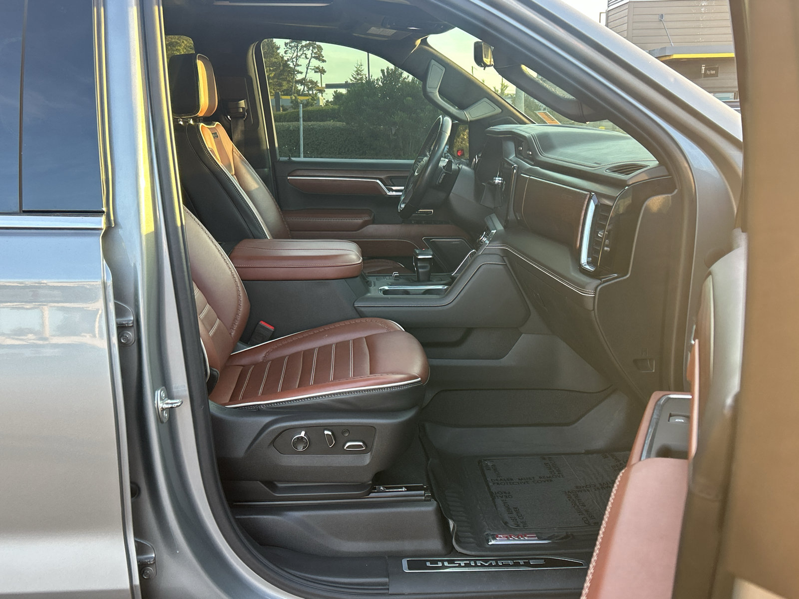 Used 2023 GMC Sierra 1500 Denali Ultimate AWD/4WD image 31