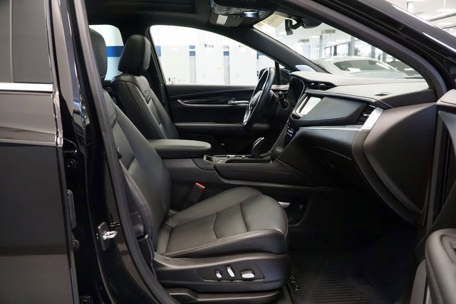 Certified 2022 Cadillac XT5 Premium Luxury image 23