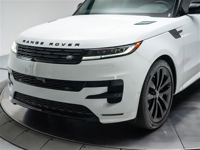 Used 2025 Land Rover Range Rover Sport Dynamic SE AWD/4WD image 9