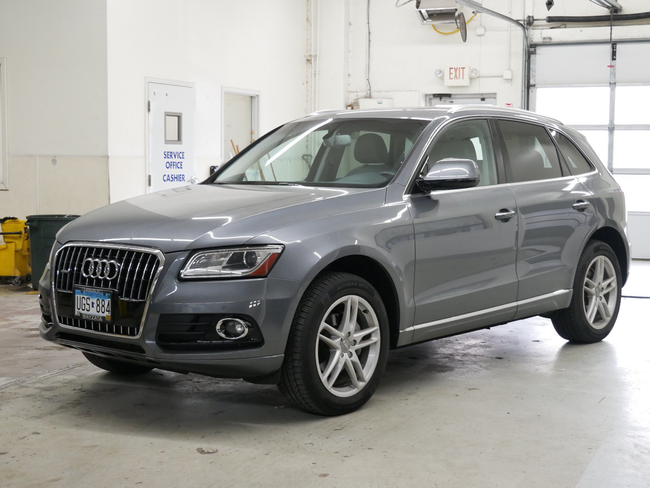 Used 2015 Audi Q5 2.0T Premium Plus w/ Technology Package AWD/4WD image 29