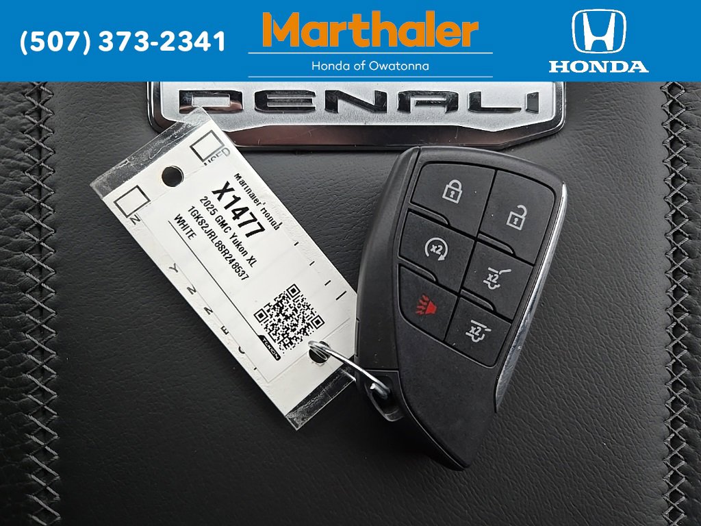 Used 2025 GMC Yukon XL Denali image 28
