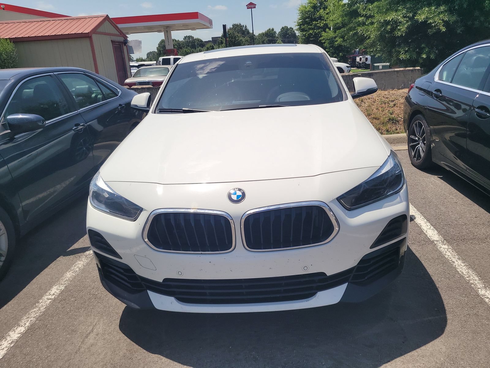 Used 2022 BMW X2 sDrive28i w/ Convenience Package FWD image 2