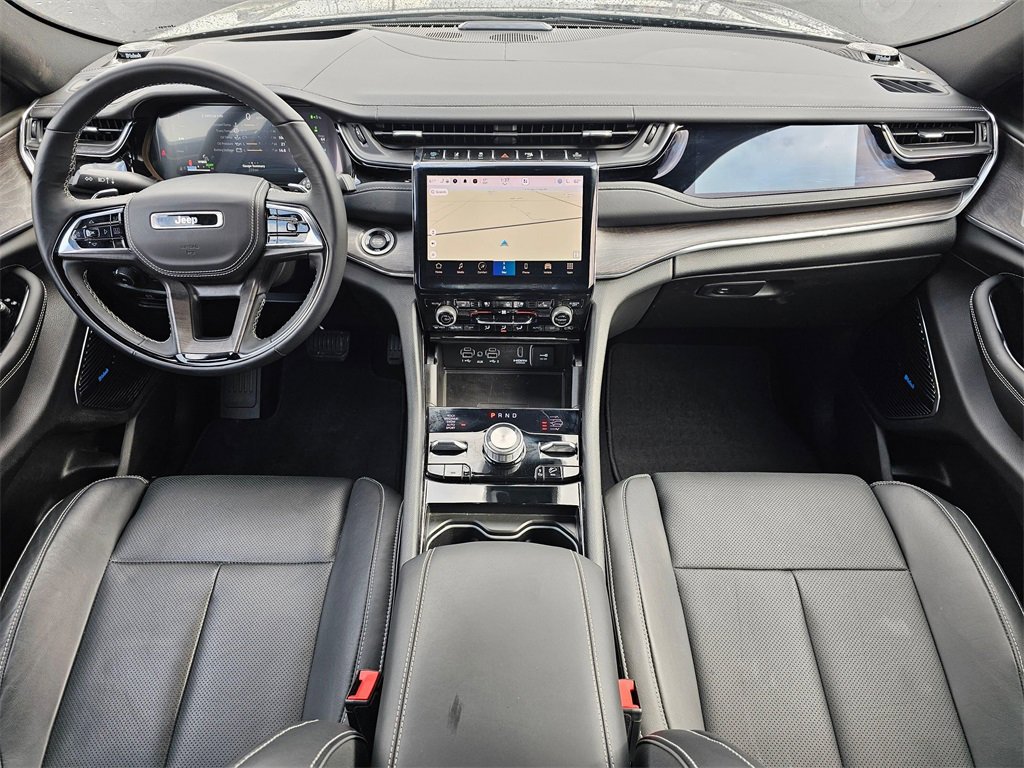 New 2023 Jeep Grand Cherokee Overland w/ Advanced Protech Group III image 10