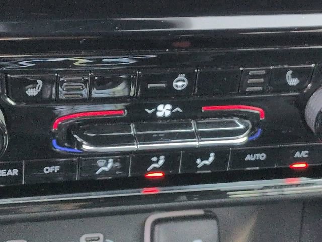 Certified 2024 Jeep Grand Cherokee L Limited w/ Black Appearance Package RWD image 30