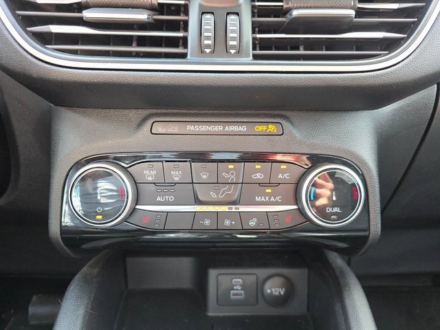 Used 2022 Ford Escape SEL image 18