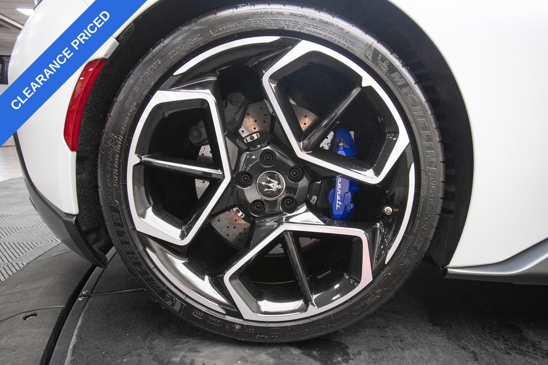 Used 2022 Maserati MC20 Coupe RWD image 48