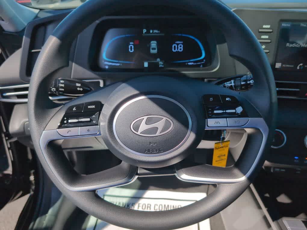 New 2026 Hyundai Elantra SE FWD image 27