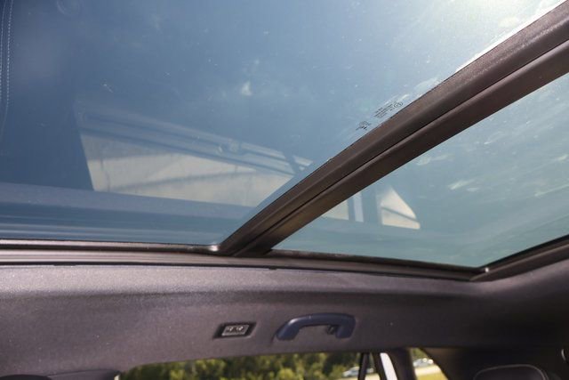 New 2026 Volkswagen Atlas Cross Sport SEL R-Line image 25