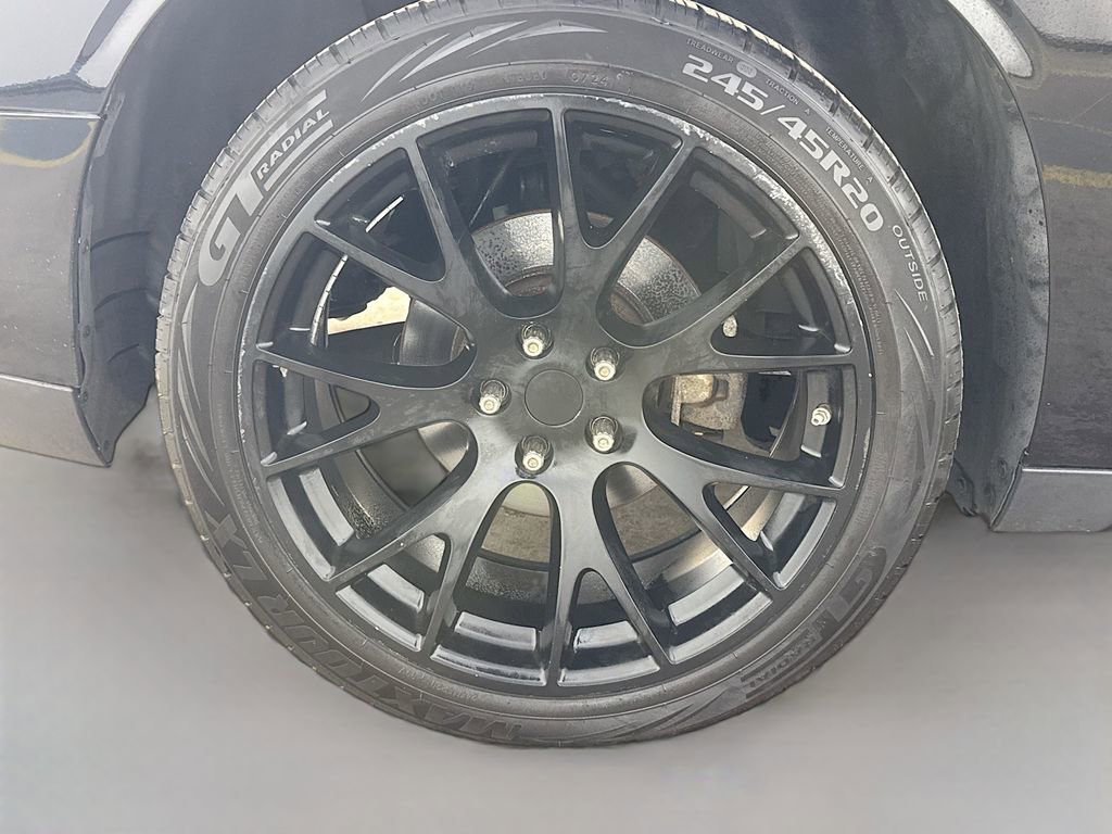Used 2017 Dodge Challenger SXT RWD image 33