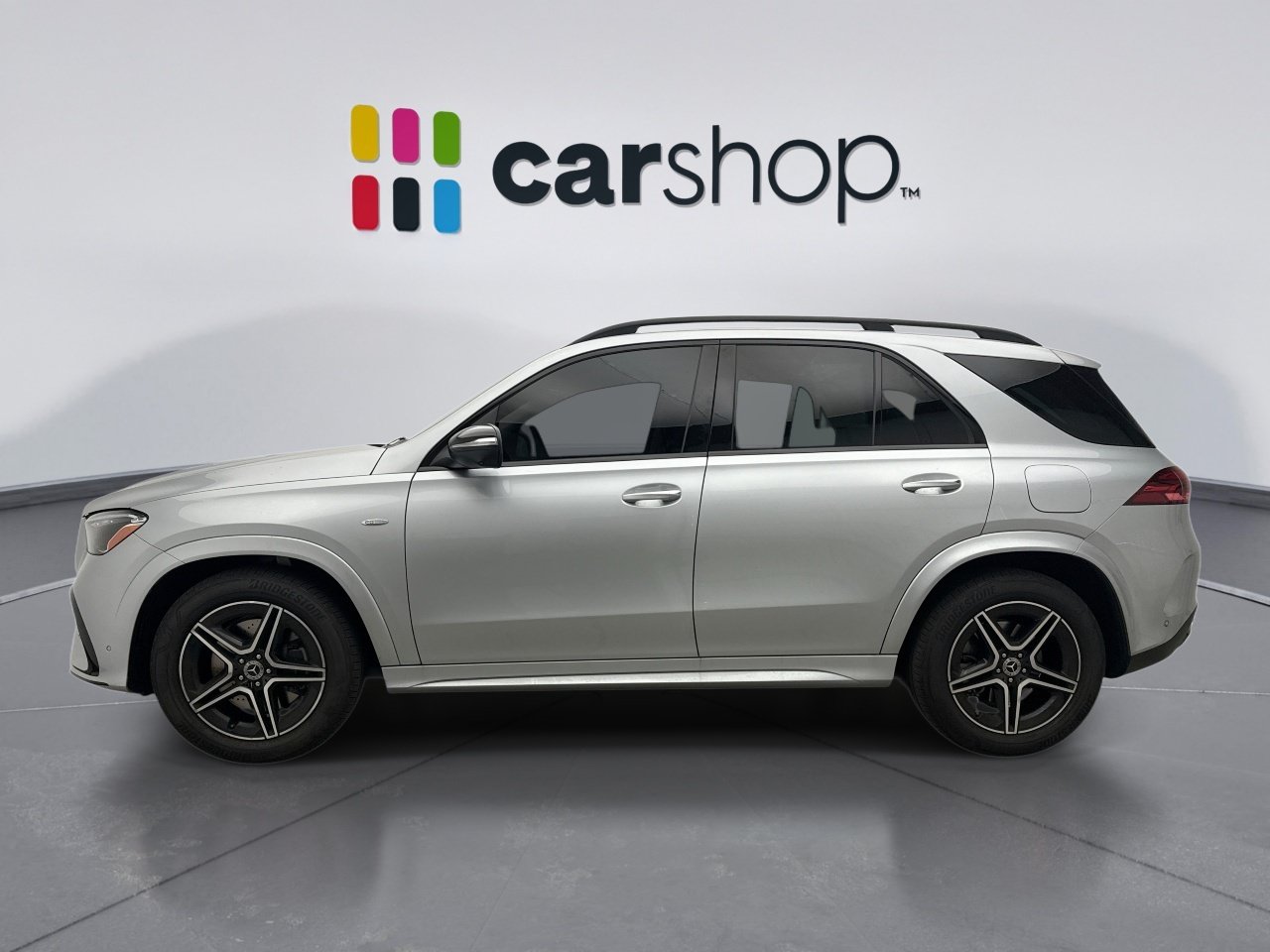 Used 2025 Mercedes-Benz GLE 450e 4MATIC image 2