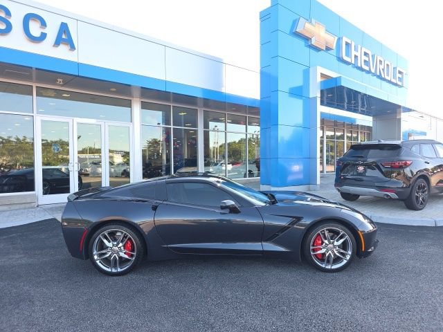 Used 2014 Chevrolet Corvette Stingray Coupe w/ 3LT Preferred Equipment Group RWD image 2