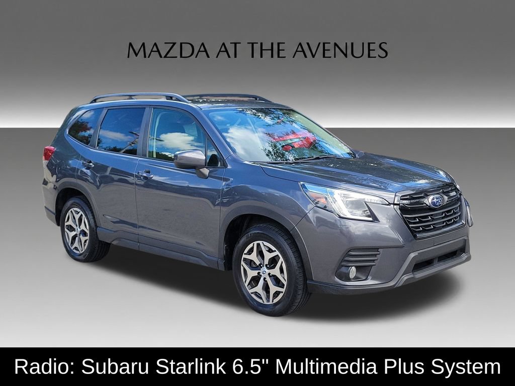 Used 2022 Subaru Forester Premium AWD/4WD image 3