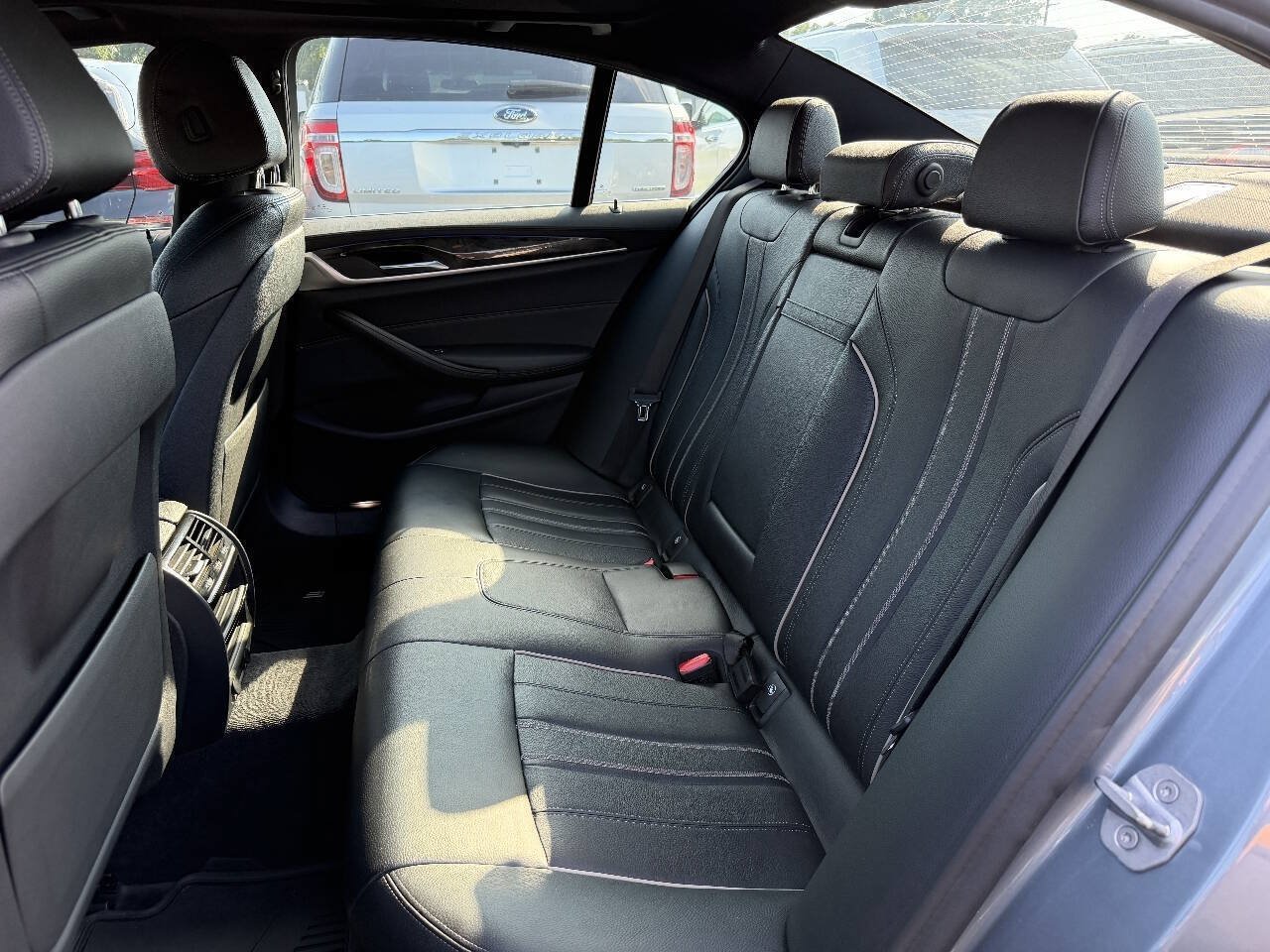 Used 2018 BMW 530e RWD image 10