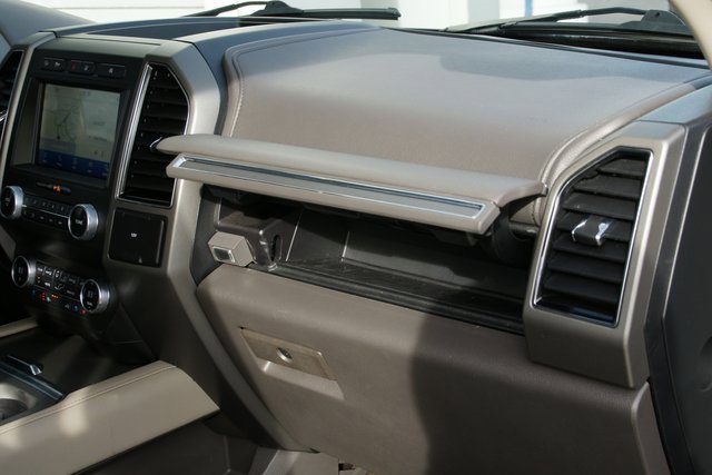 Used 2020 Ford Expedition XLT w/ Equipment Group 202A image 34