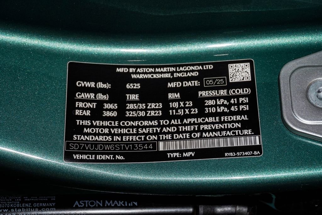 Used 2025 Aston Martin DBX 707 image 35