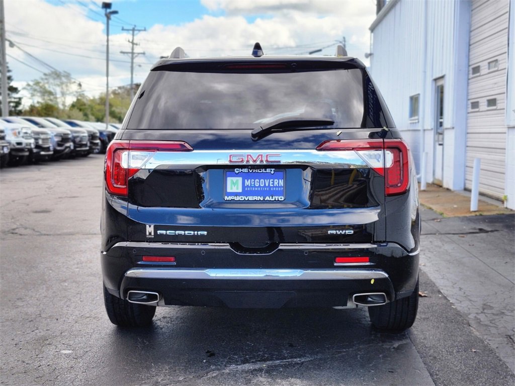 Used 2023 GMC Acadia Denali w/ Denali Ultimate Package image 4