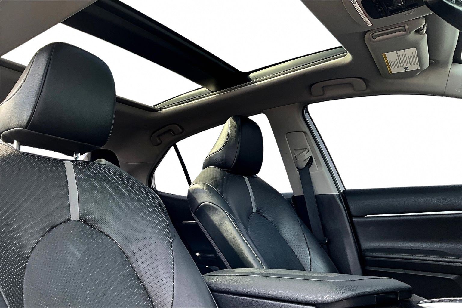 Used 2020 Toyota Camry XSE w/ Driver Assist Package image 27