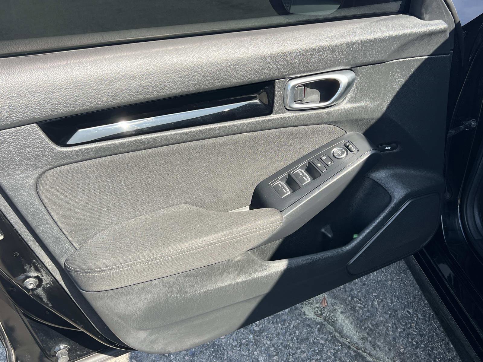 Certified 2024 Honda Civic EX image 6