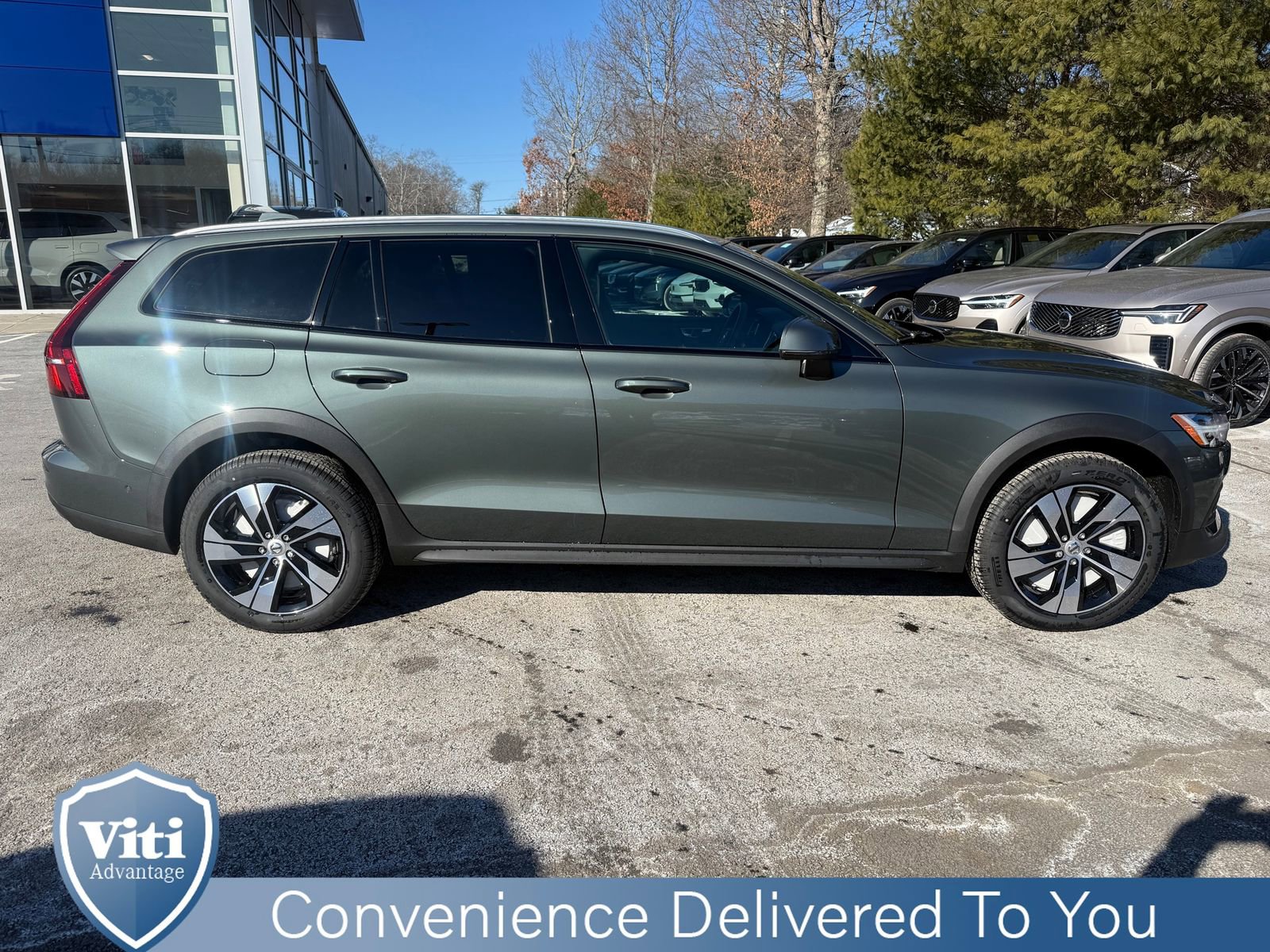 New 2026 Volvo V60 B5 Cross Country Plus w/ Protection Package Premier image 9