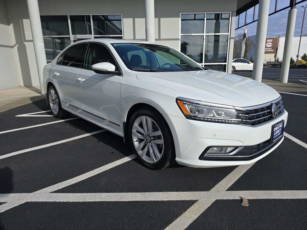 Used 2017 Volkswagen Passat 1.8T SE image 3