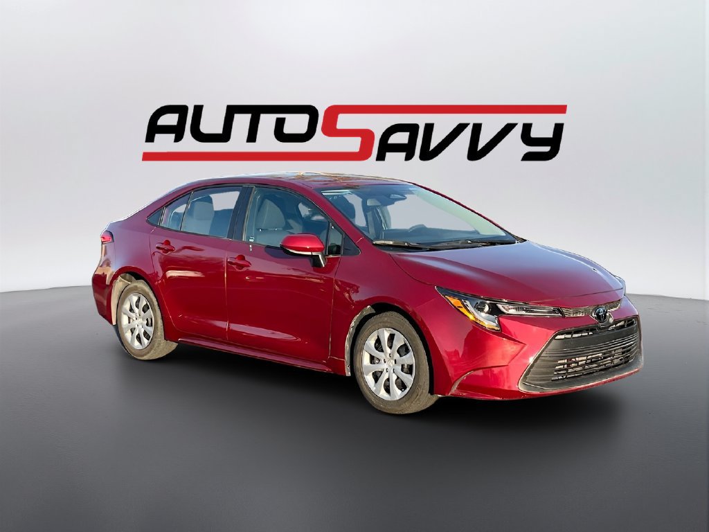 Used 2025 Toyota Corolla LE FWD image 1