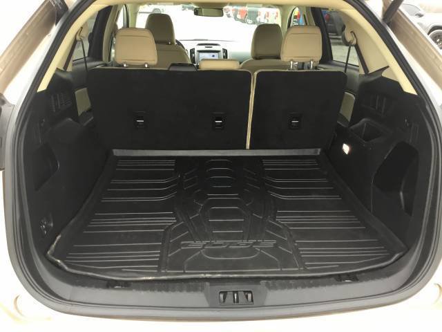 Used 2020 Ford Edge SEL w/ Cargo Accessory Package image 5