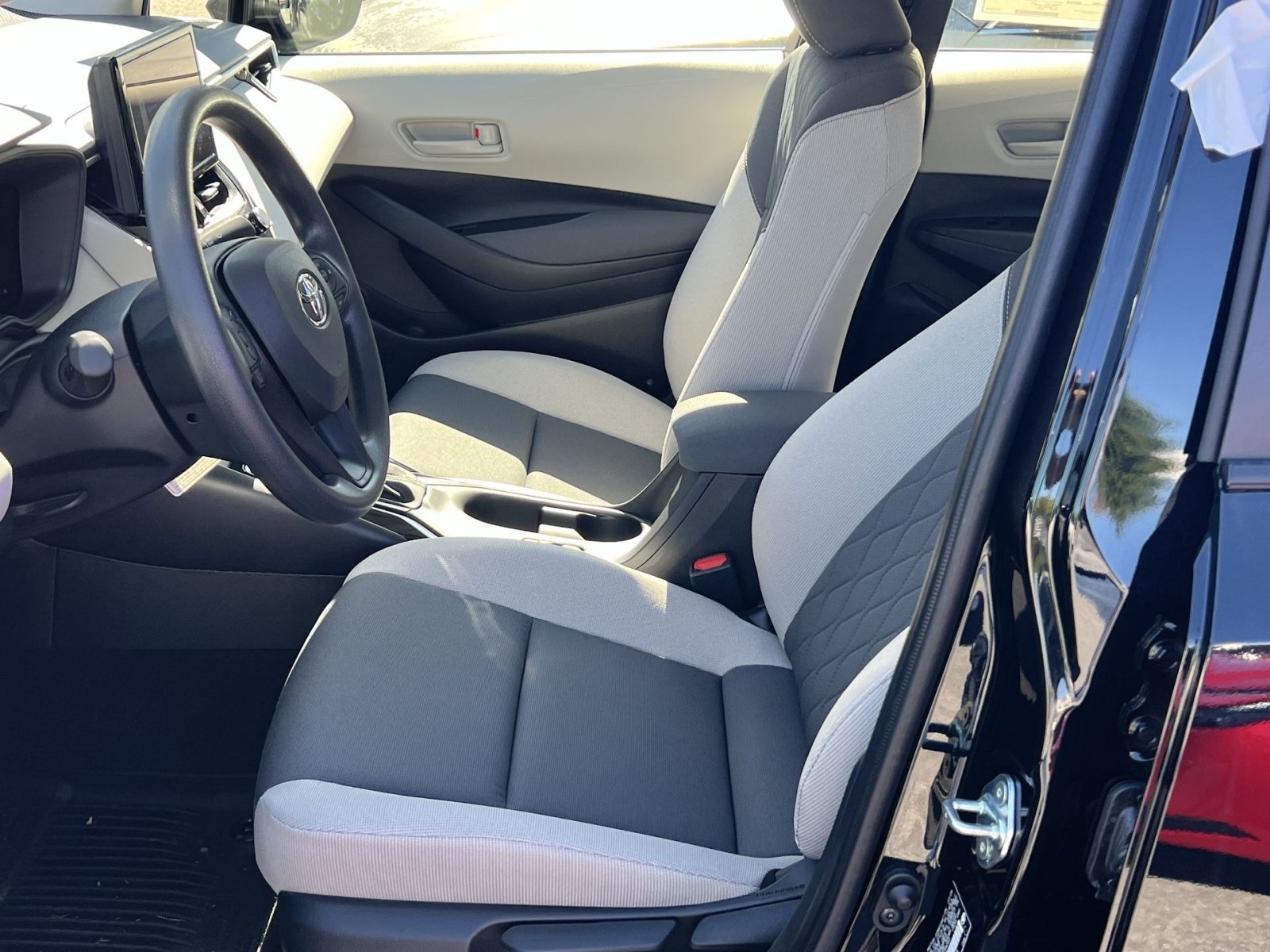New 2026 Toyota Corolla LE FWD image 7