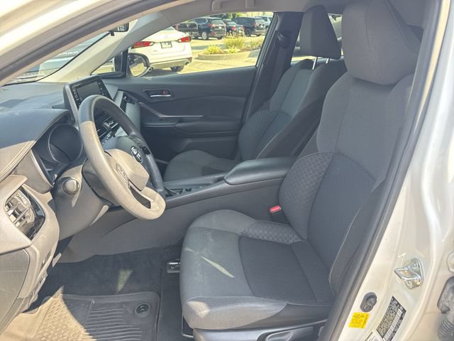 Used 2020 Toyota C-HR LE FWD image 18