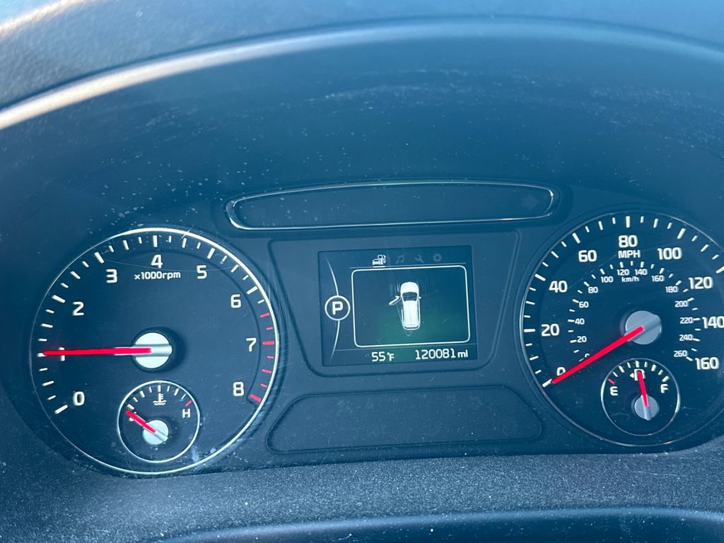 Used 2017 Kia Sorento LX image 6