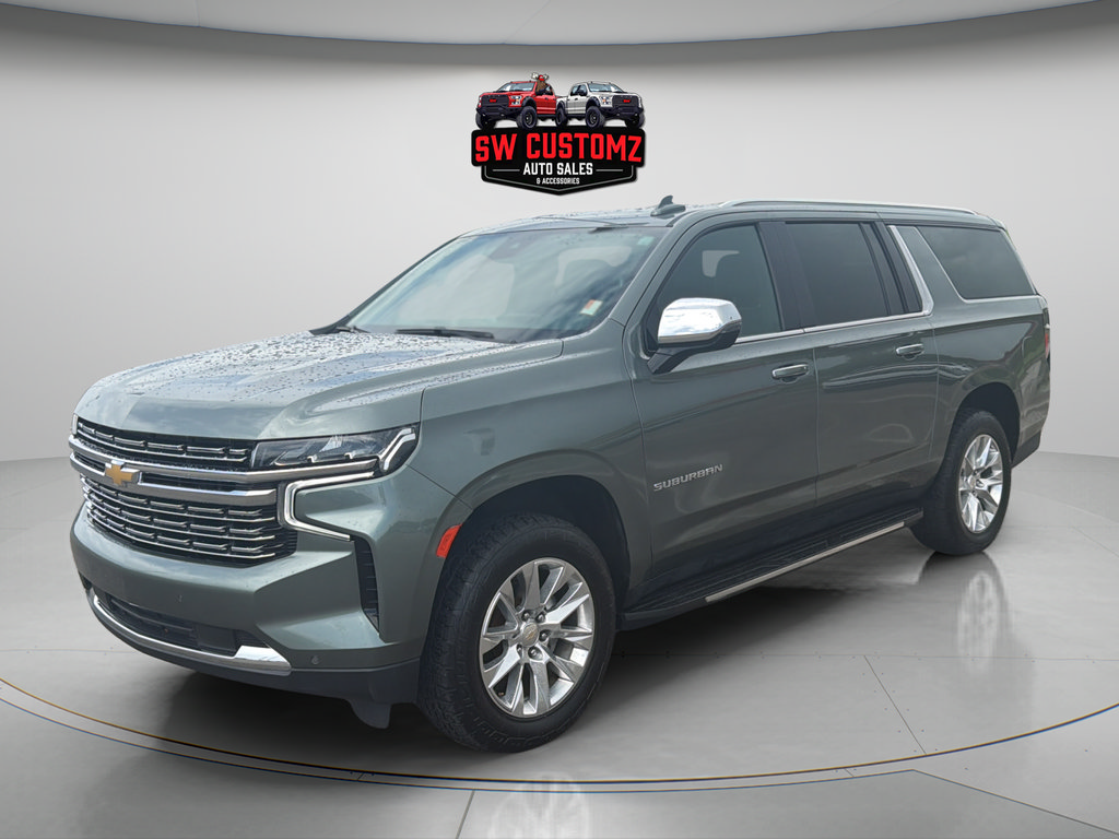 Used 2023 Chevrolet Suburban Premier RWD image 3