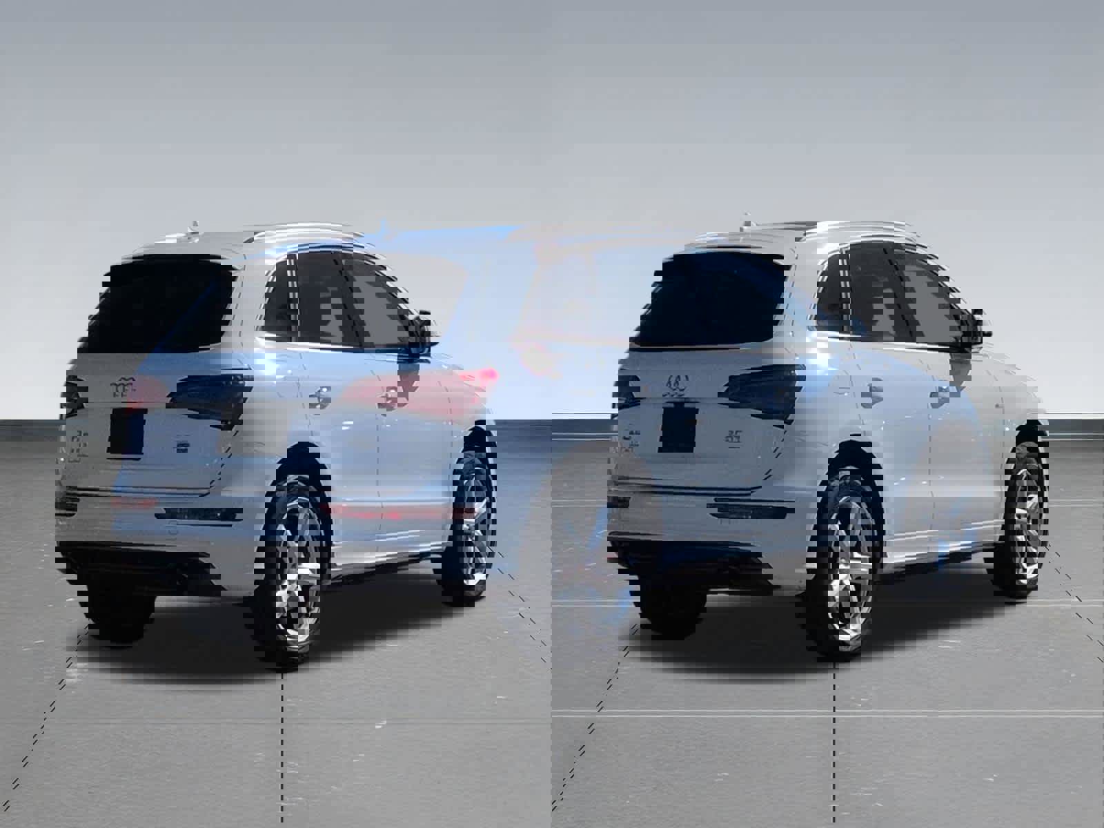 Used 2017 Audi Q5 2.0T Premium Plus w/ Technology Package image 6