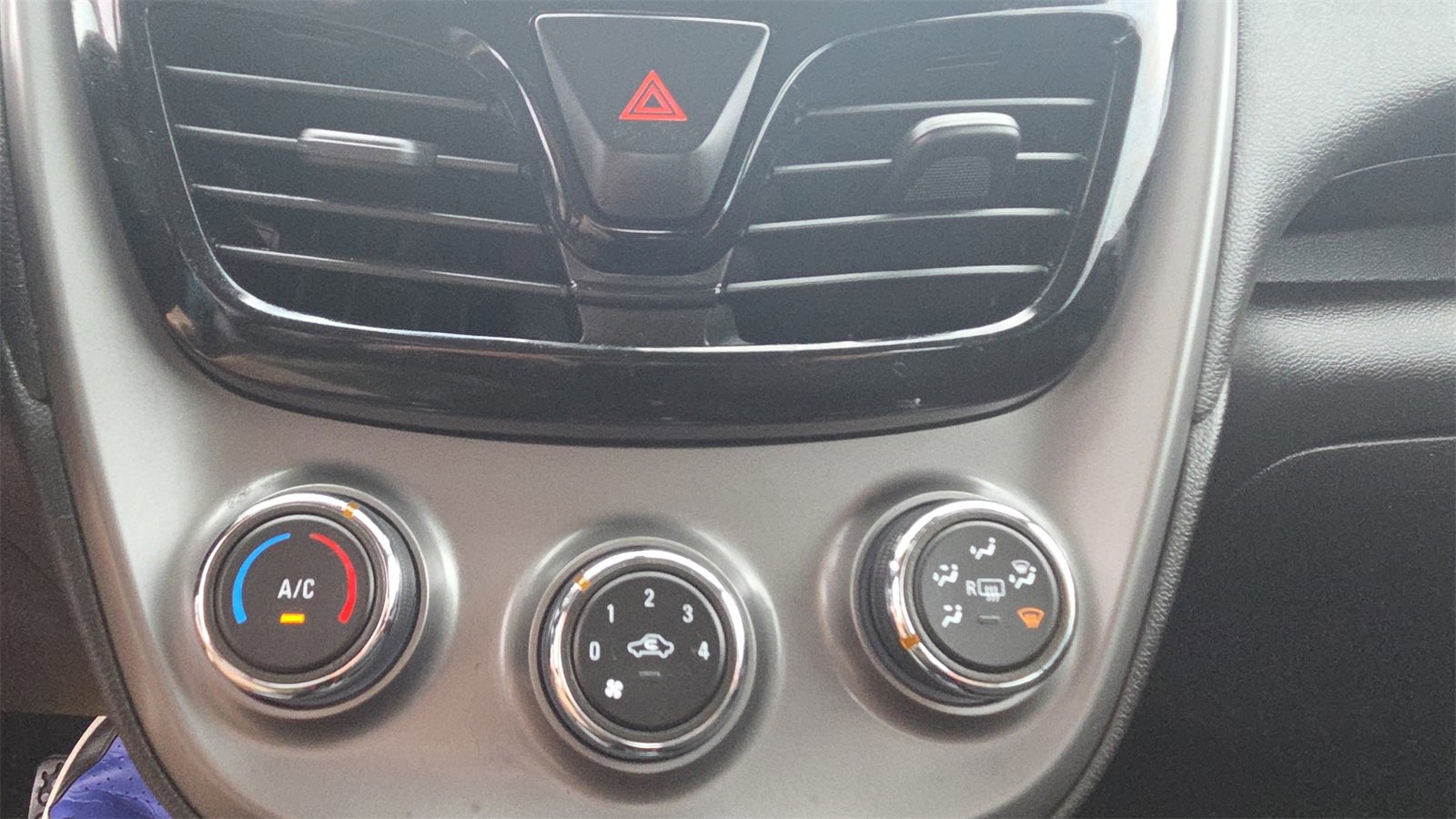 Used 2019 Chevrolet Spark LS image 25