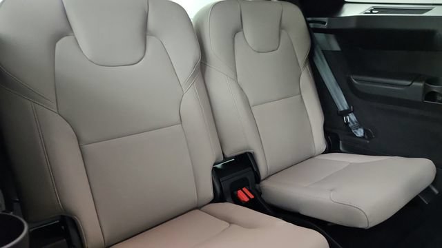 New 2026 Volvo XC90 T8 Plus w/ Protection Package Premier AWD/4WD image 73