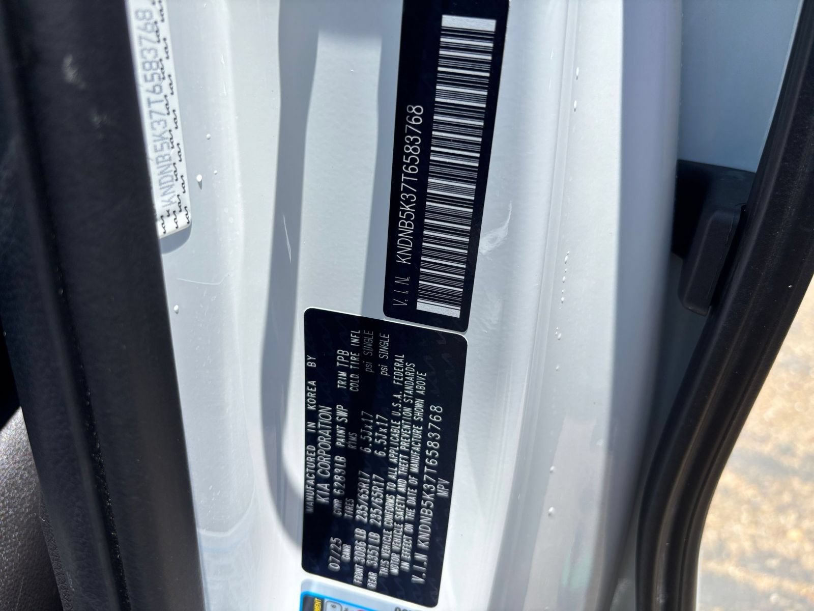 Used 2026 Kia Carnival FWD image 32