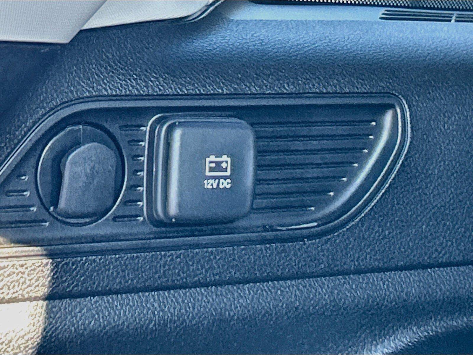 Used 2023 Jeep Grand Cherokee Laredo w/ Luxury Tech Group I AWD/4WD image 15