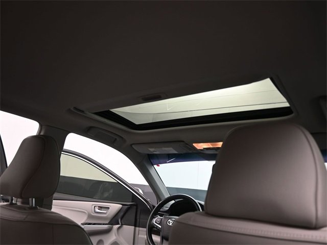 Used 2016 Toyota Camry XLE image 27