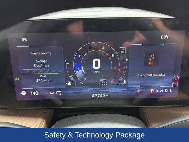 Used 2025 Chevrolet Equinox ACTIV w/ Safety and Technology Package AWD/4WD image 9