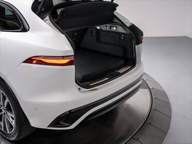 New 2026 Jaguar F-PACE R-Dynamic S AWD/4WD image 31