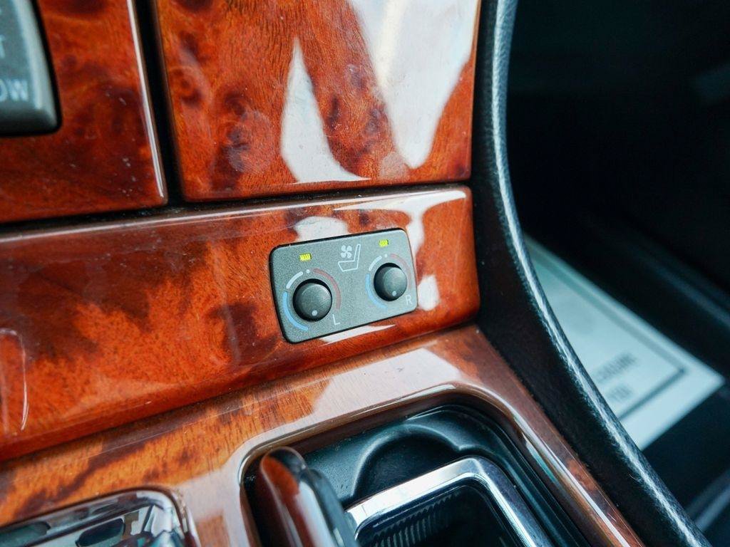 Used 2006 Lexus LS 430 w/ Modern Luxury Pkg RWD image 27