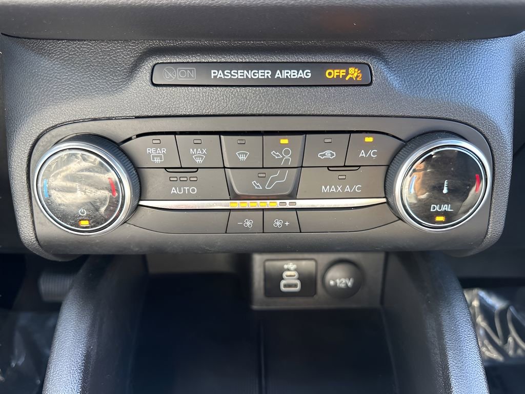 Used 2025 Ford Escape ST-Line image 18