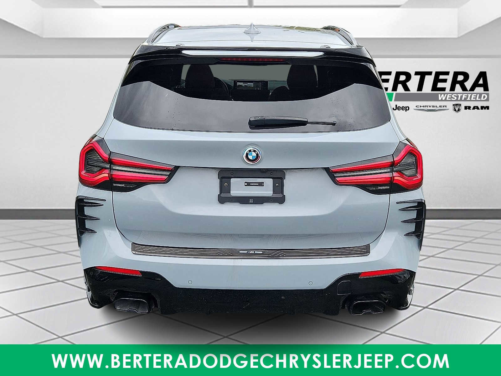Used 2024 BMW X3 M40i w/ Premium Package image 5