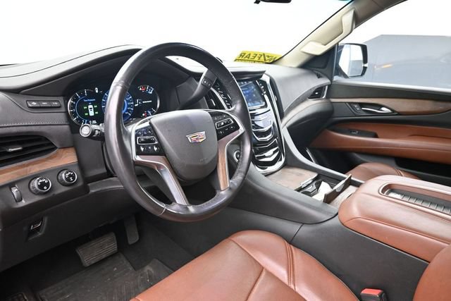 Used 2018 Cadillac Escalade ESV Premium Luxury AWD/4WD image 23