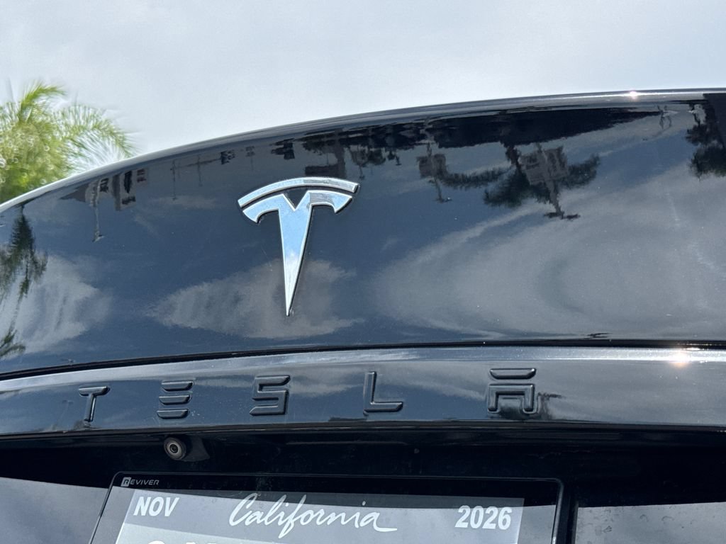 Used 2022 Tesla Model S AWD/4WD image 13