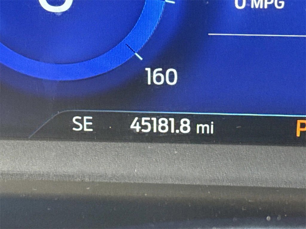 Used 2020 Ford Escape Titanium image 32