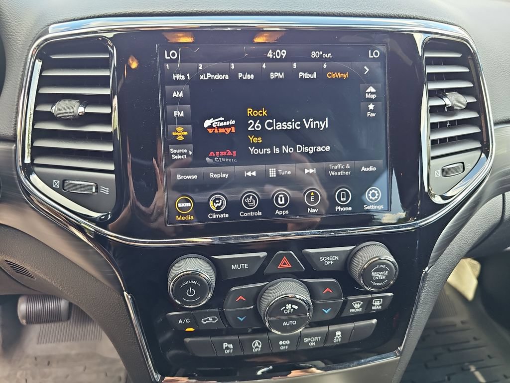 Used 2020 Jeep Grand Cherokee Laredo w/ Quick Order Package 2BN North AWD/4WD image 14